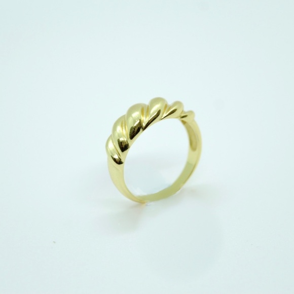 Gold Croissant Dome Ring - Picture 5 of 7